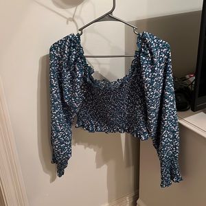 flowery blue top